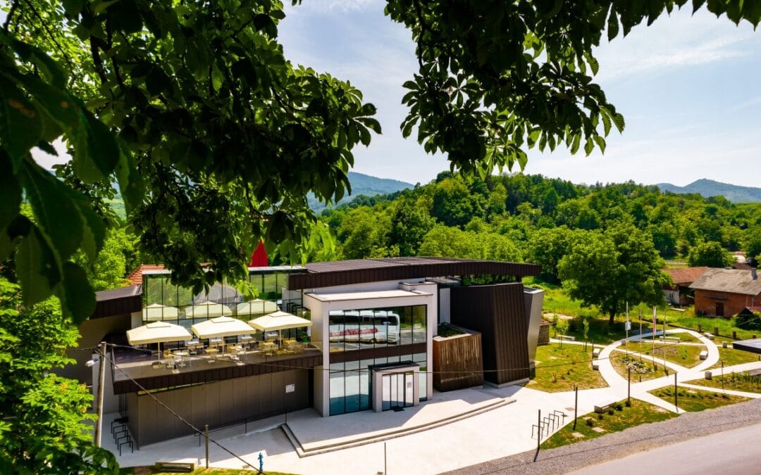 Tourist board Vrata Papuka